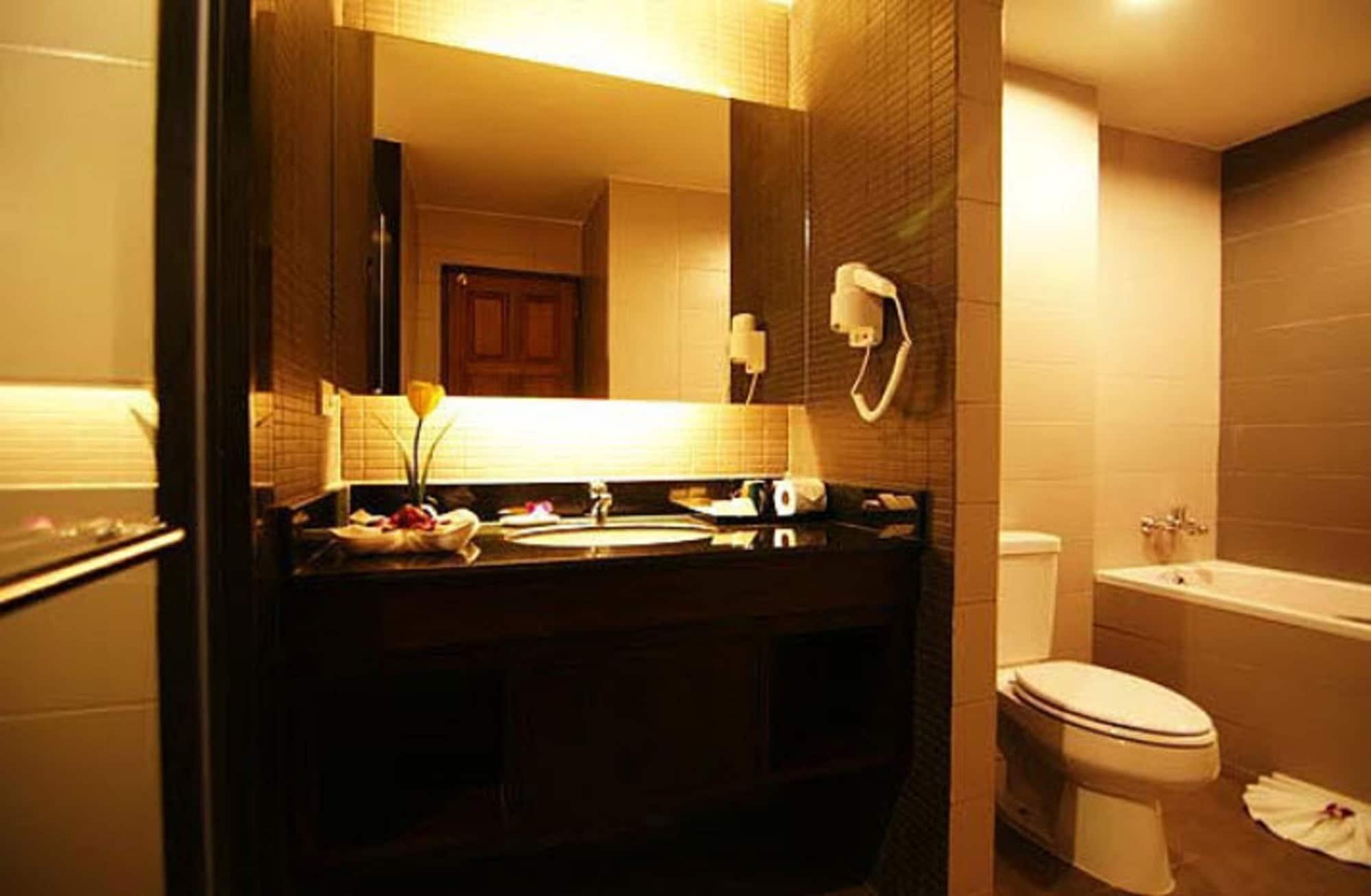 Sea Me Spring Tree Hotel (Adults Only) Pattaya Zewnętrze zdjęcie