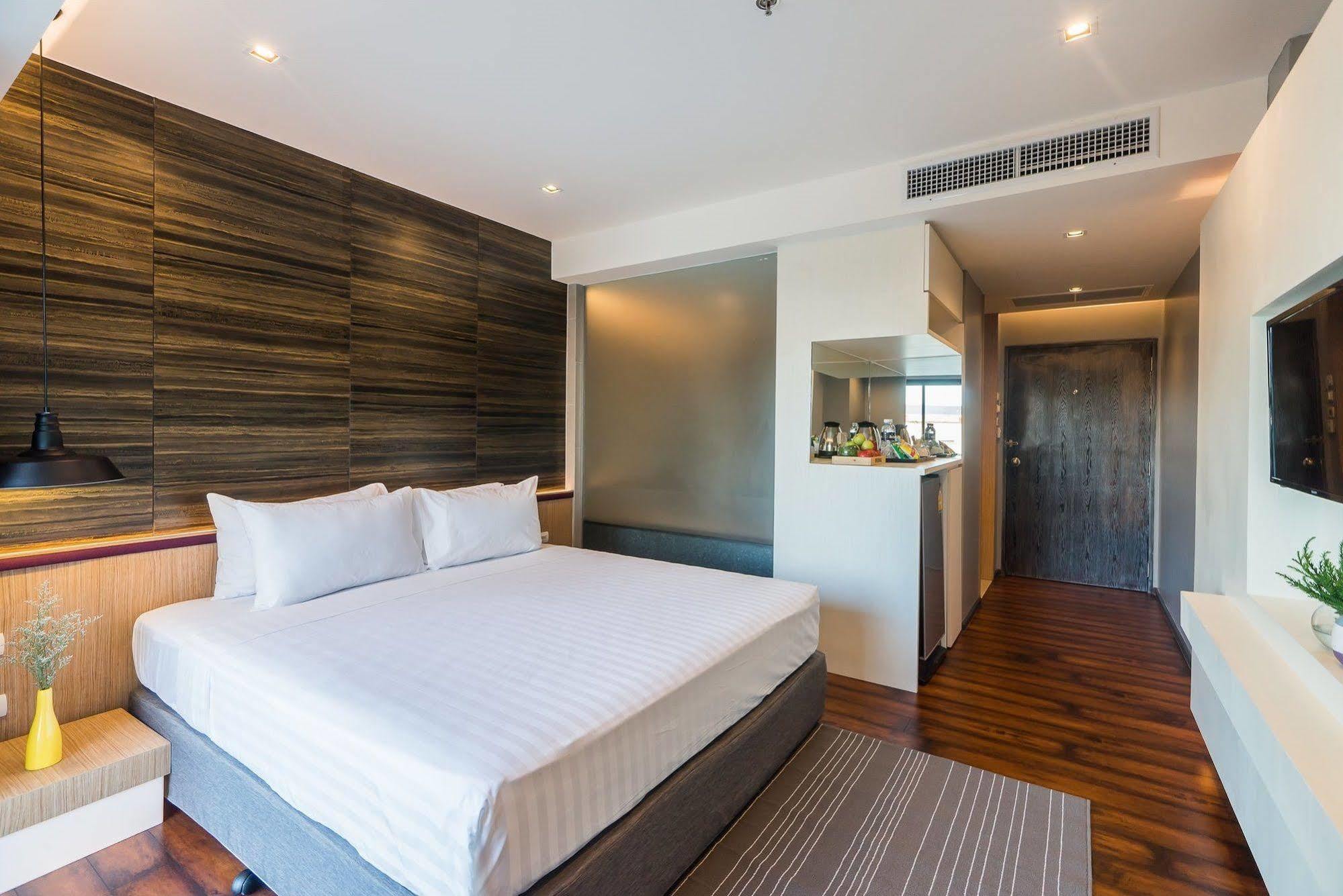 Sea Me Spring Tree Hotel (Adults Only) Pattaya Zewnętrze zdjęcie
